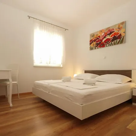 Apartment Pikula App2 Štinjan