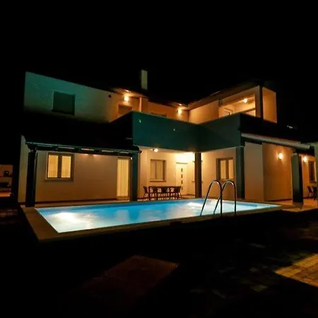 Pikula App2 Apartment