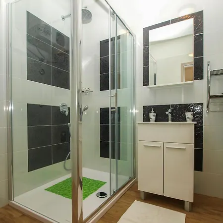 Pikula App2 Apartment Štinjan