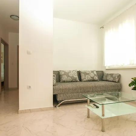 Pikula App2 Apartment *