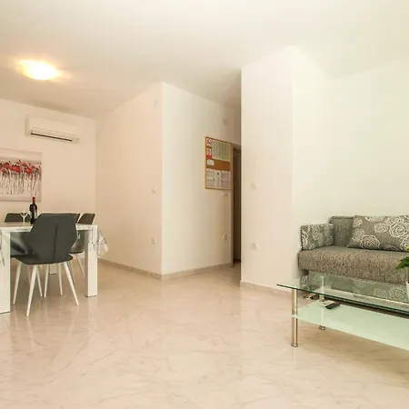 Apartment Pikula App2